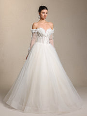 Weirdo Vintage Elegant Strapless Cinched Waist Floral Applique Lace White Tulle Princess Wedding Gown