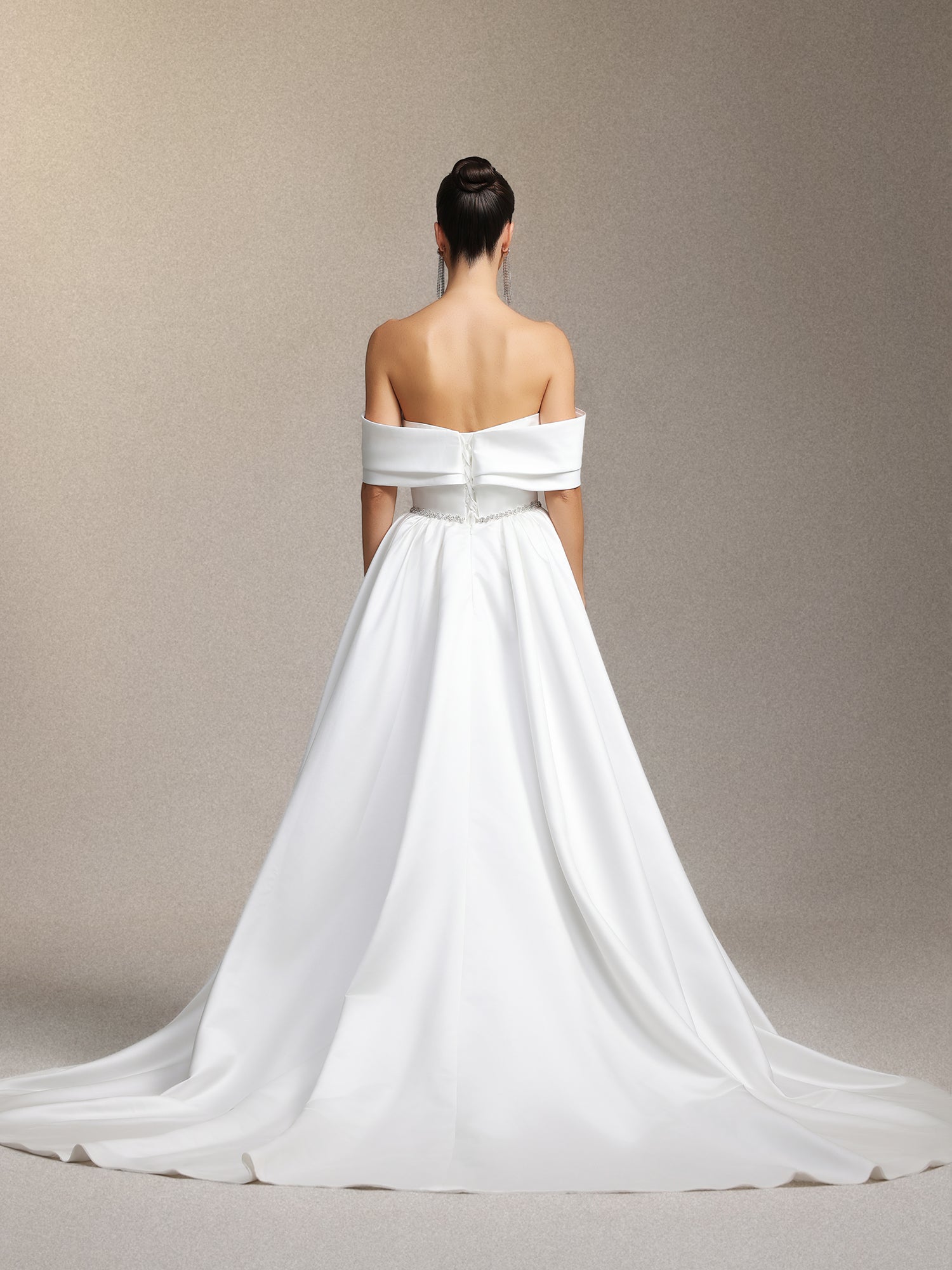 Sefa off-shoulder maxi style wedding dress