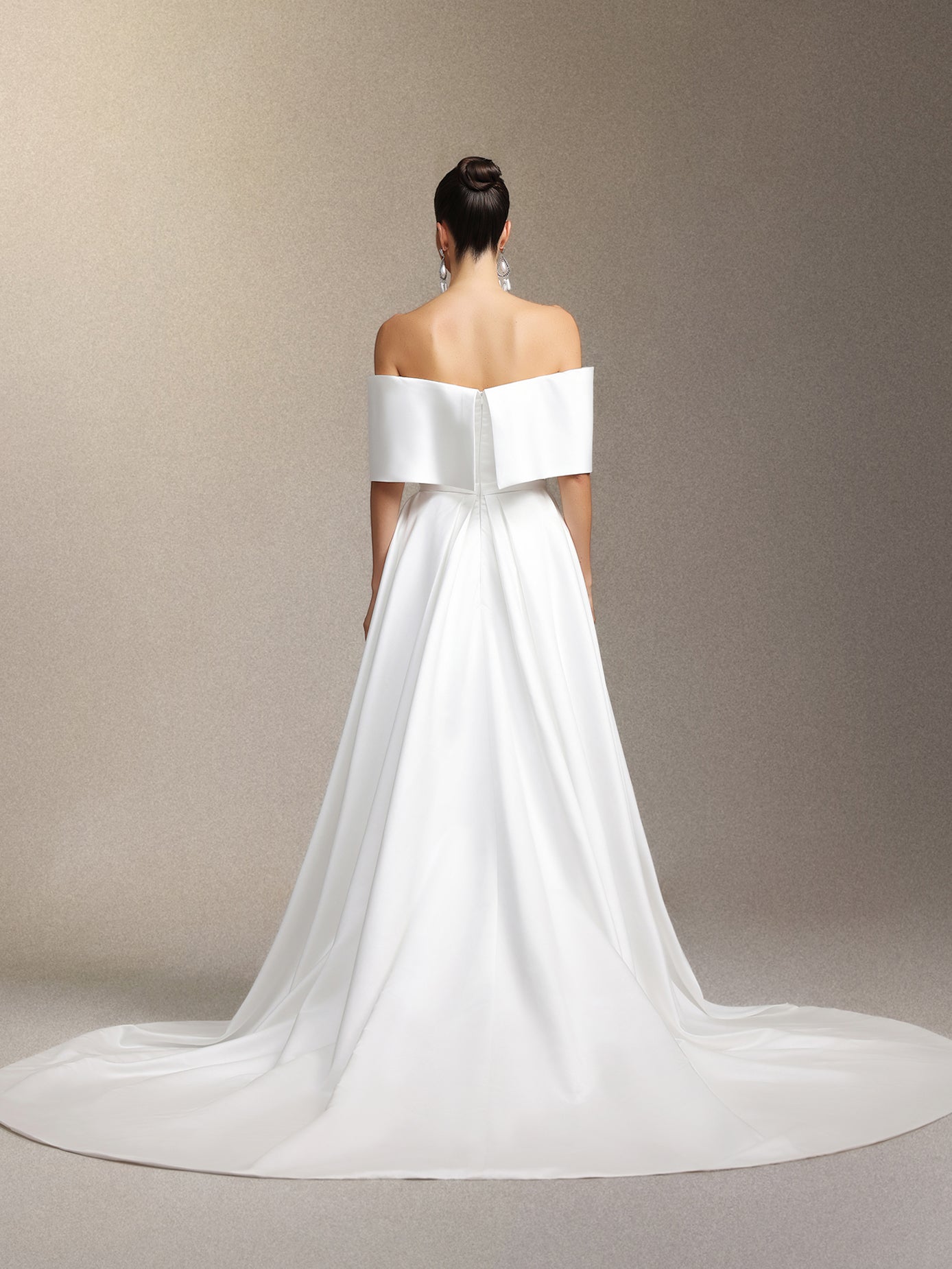 Quinta off-shoulder fish tail maxi wedding dress