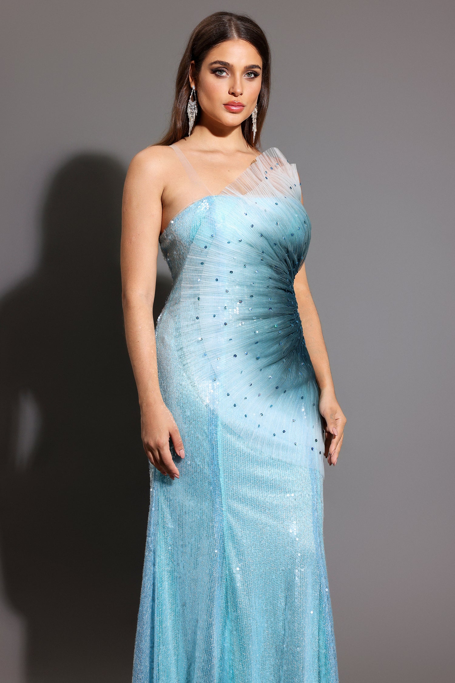 Kiwis Sleeveless Fish Tail Sequins Maxi Dress