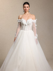 Weirdo Vintage Elegant Strapless Cinched Waist Floral Applique Lace White Tulle Princess Wedding Gown