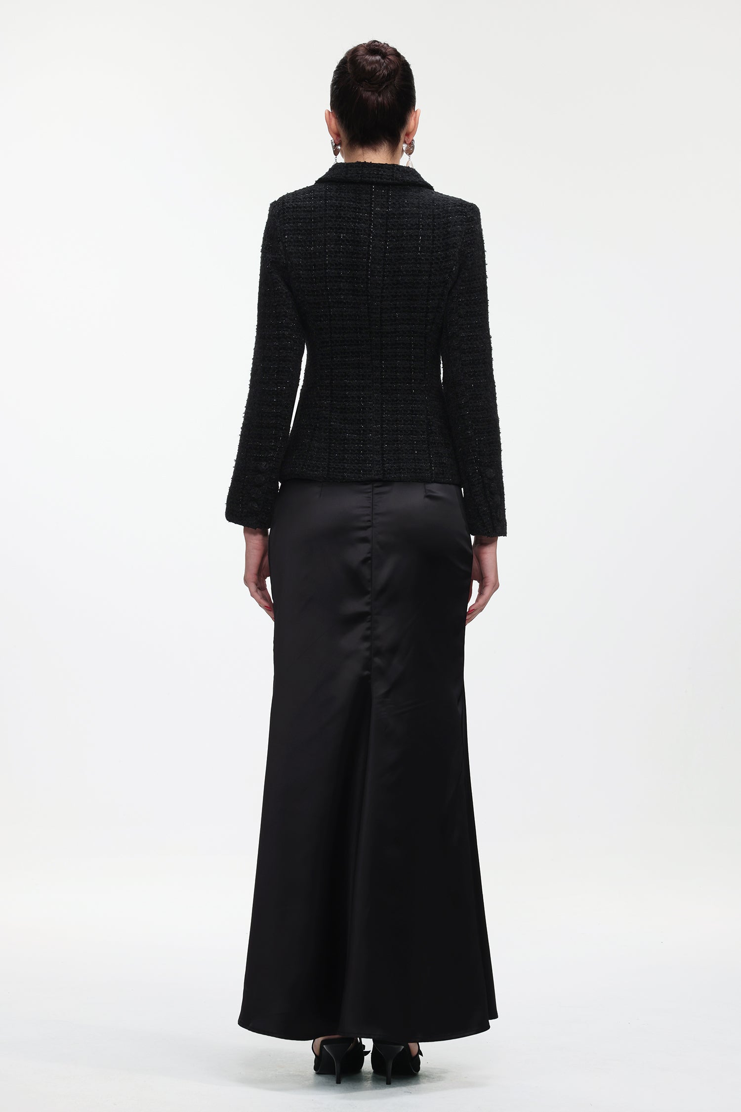 Vali Classic Tailored Long Sleeve Tweed Jacket and Skirt Set