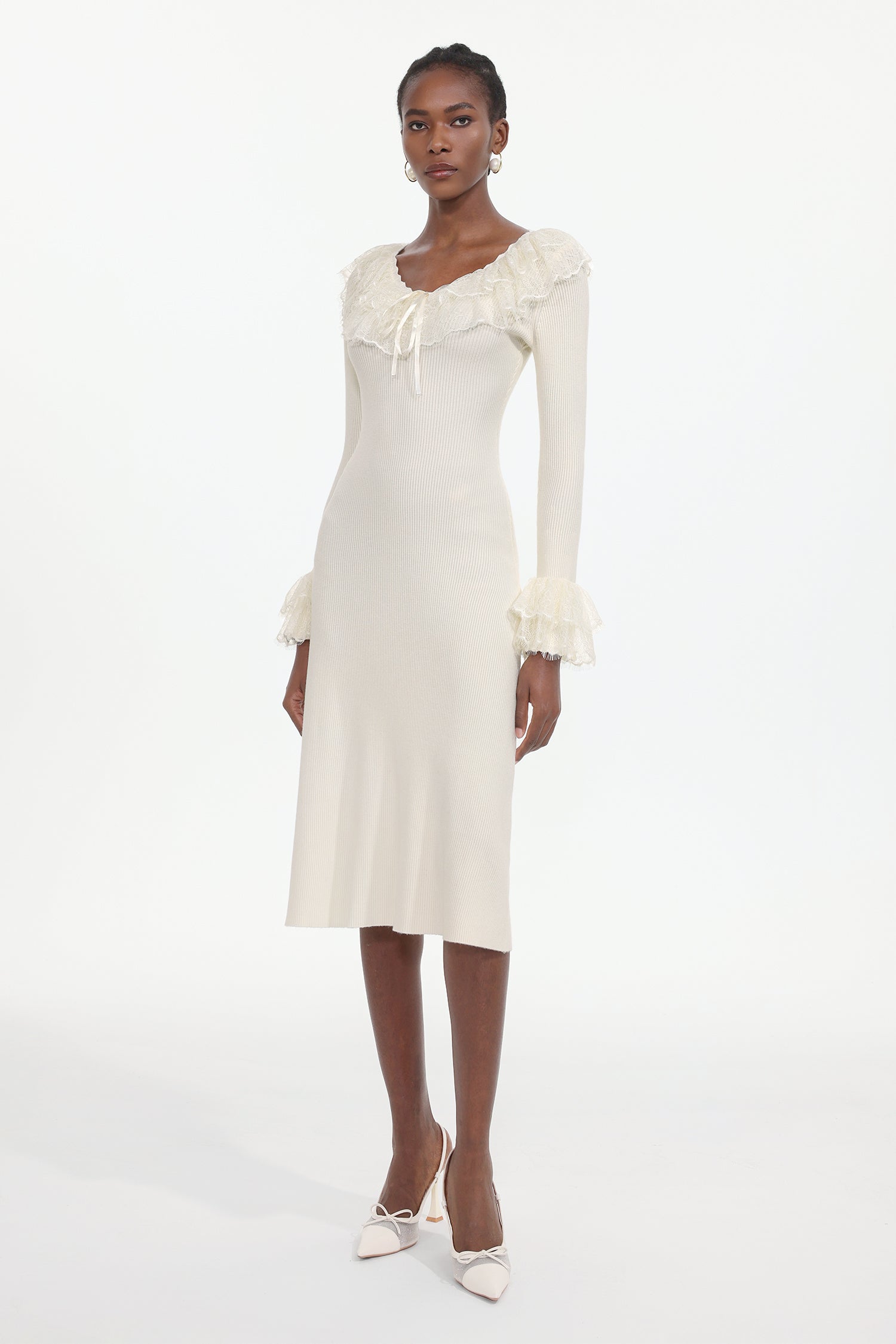 Darja Romantic Flowy Long Sleeve Lace Knit Midi Dress