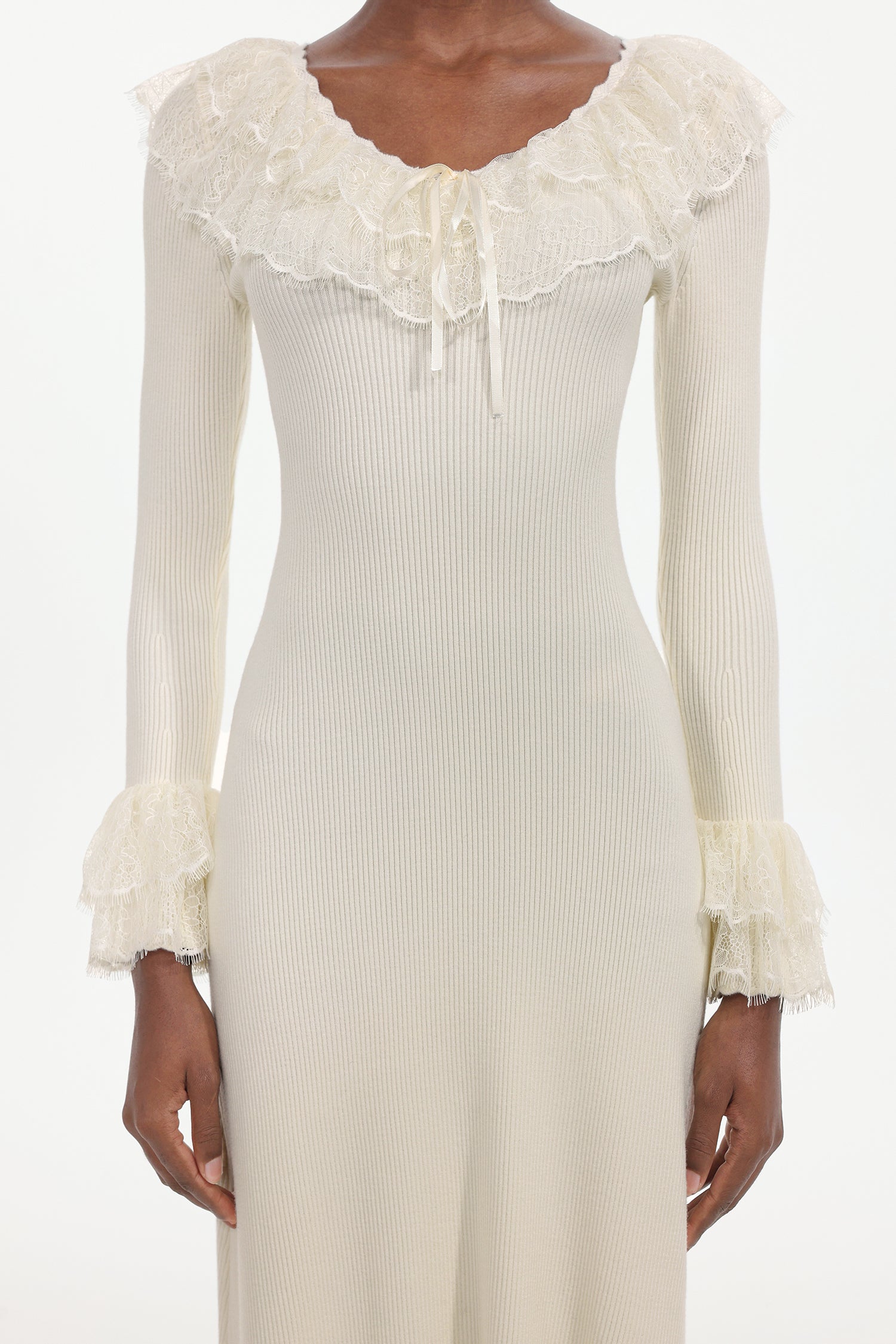 Darja Romantic Flowy Long Sleeve Lace Knit Midi Dress