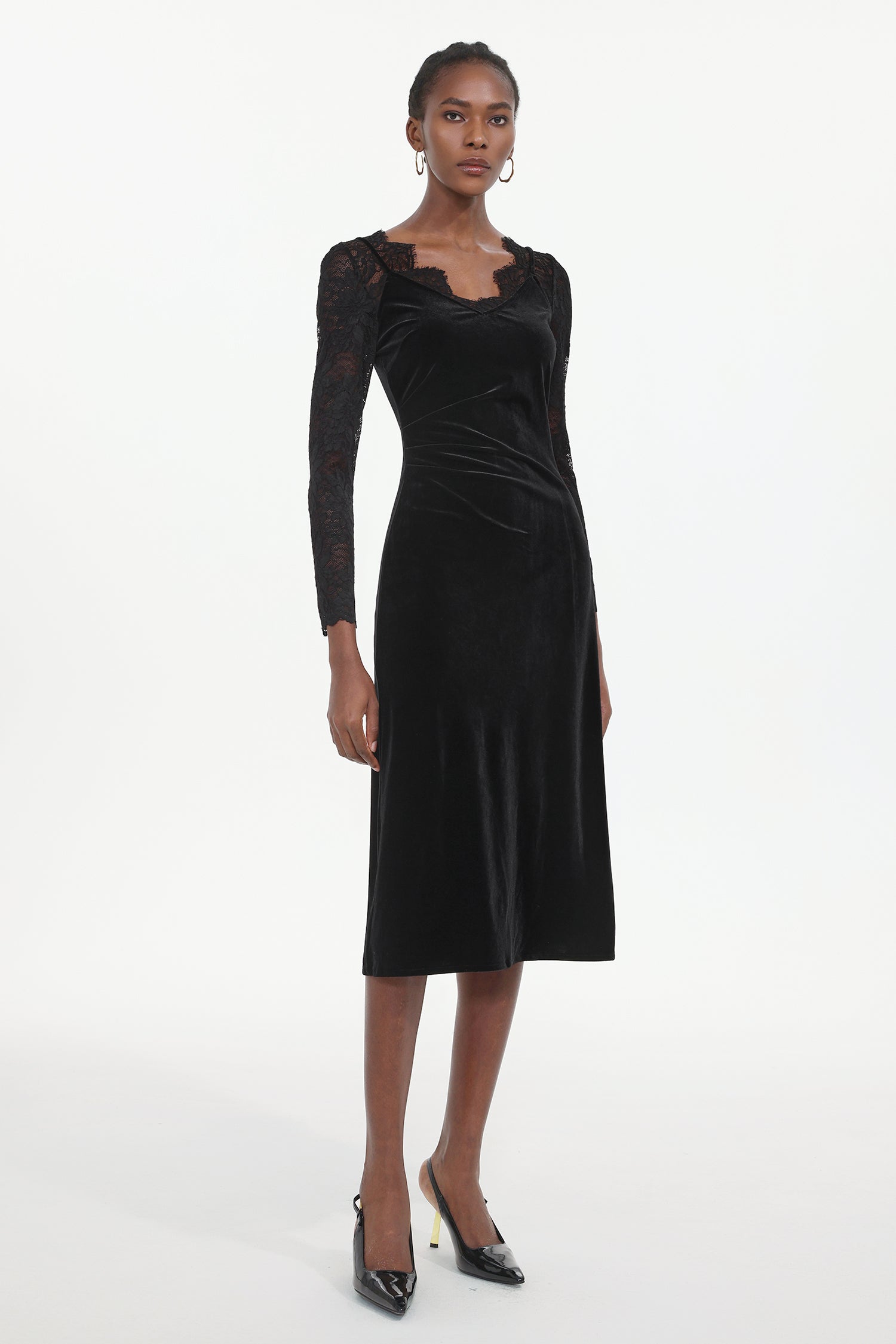 Gianna Elegant Contour Long Sleeve Lace Velvet Maxi Dress