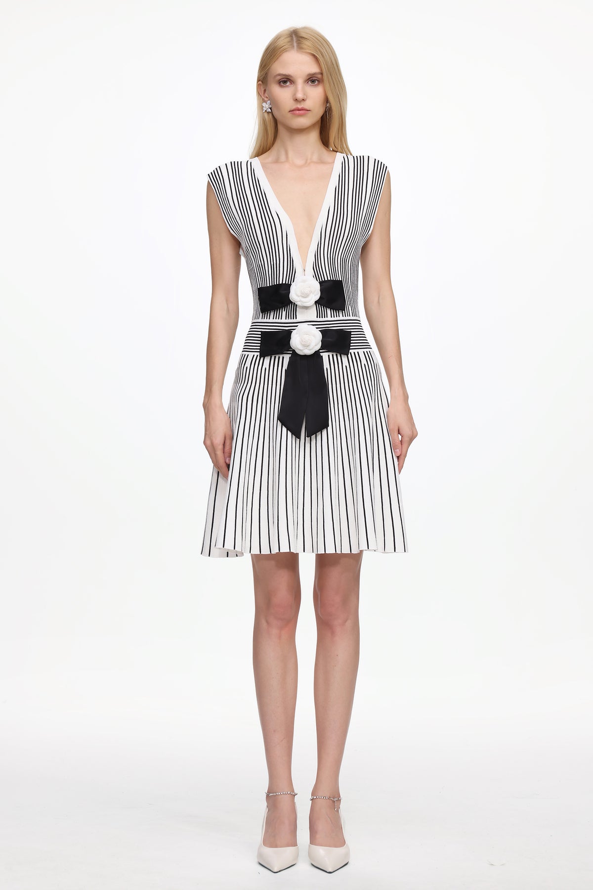 Romantic Contour Sleeveless Deep V Floral Stripe Knit Mini Dress