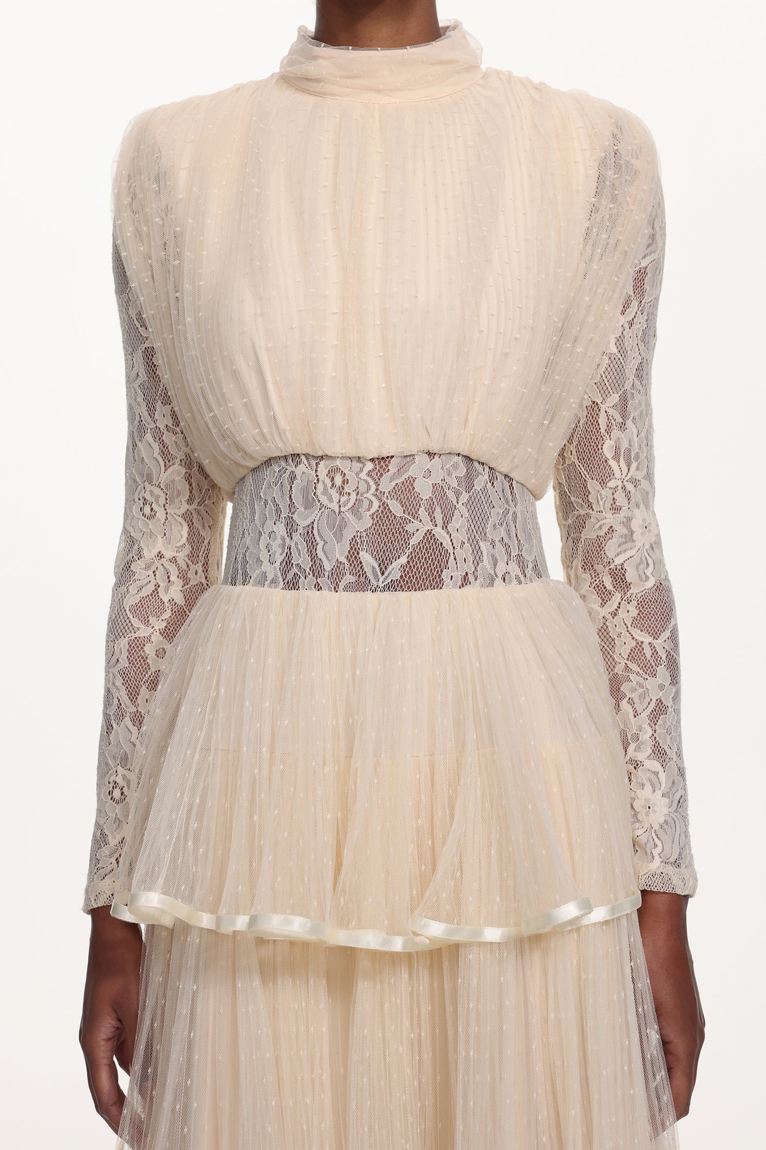 Yannei Romantic Flowy Long Sleeve Lace Tiered Tulle Maxi Dress
