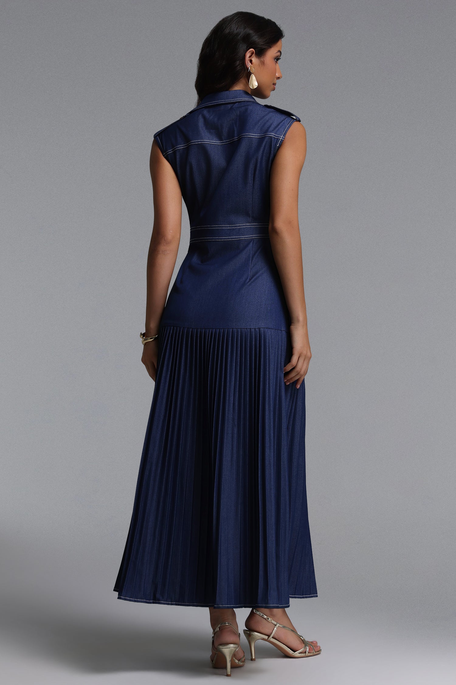 Jouy Elegant Tailored Sleeveless Pleated Denim Maxi Dress