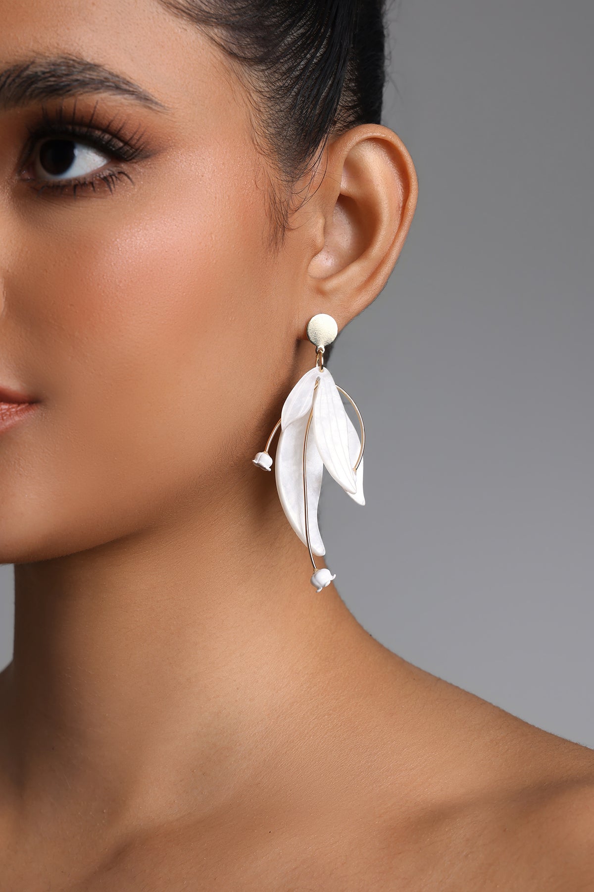 Pale Resin Leaf Flower Earrings