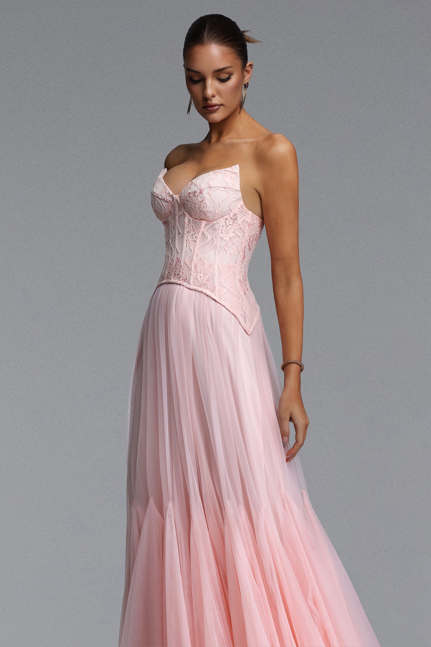 Vlafa Romantic Contour Strapless Lace Tulle Maxi Dress