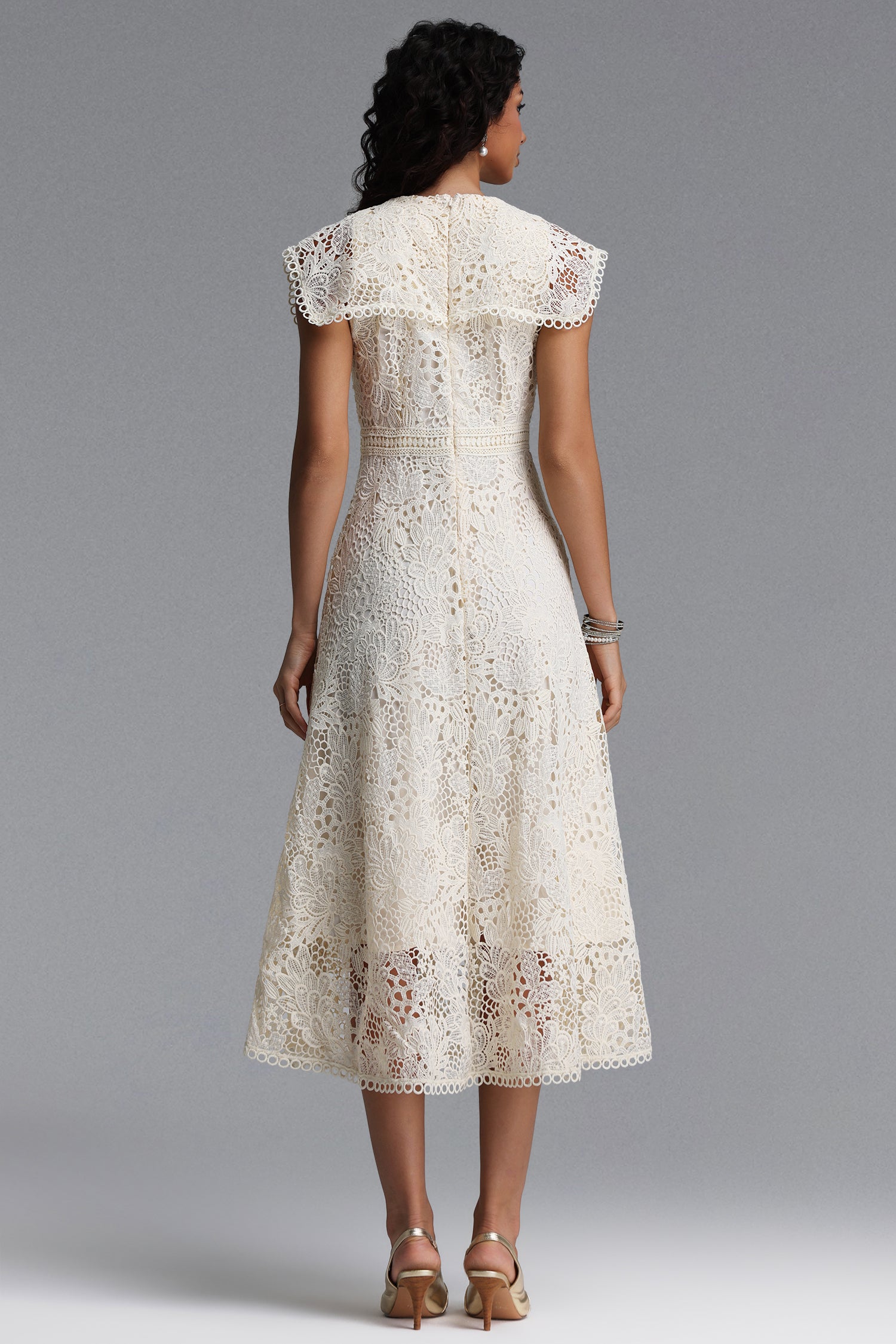 Sagoni Resort Cinched Sleeveless Floral Lace Maxi Dress