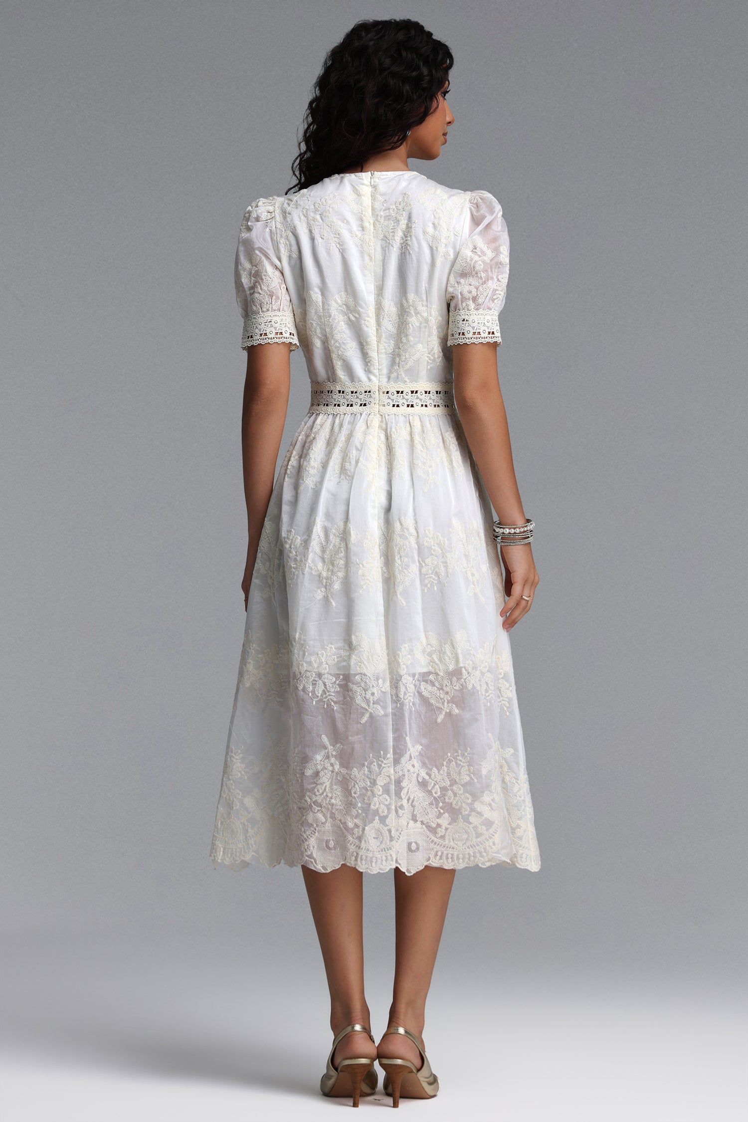 Ganera Resort Flowy V Neck Short Sleeve Floral Woven Midi Dress