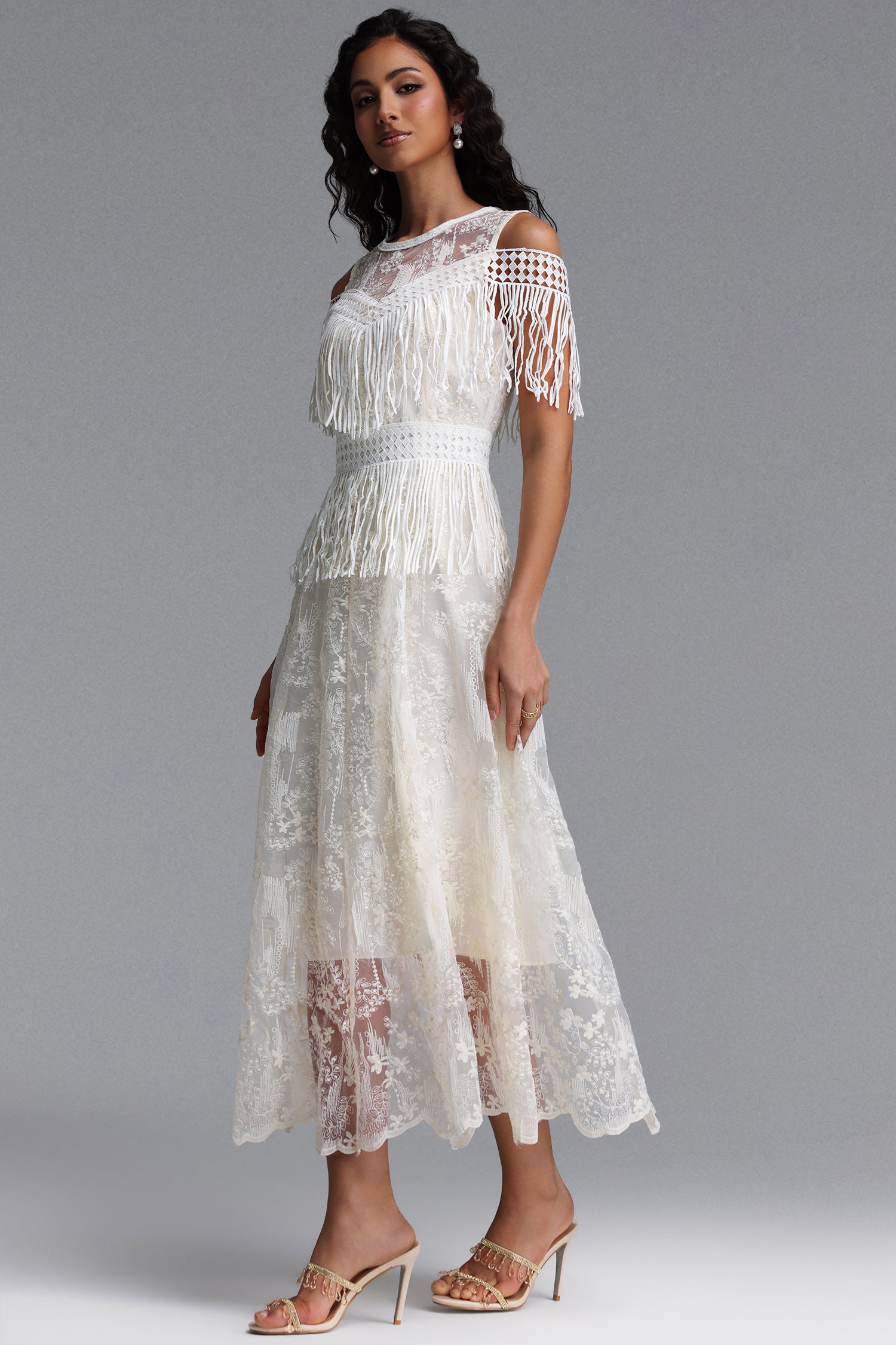 Lexie Resort Flowy Round Neck Floral Print Woven Maxi Dress