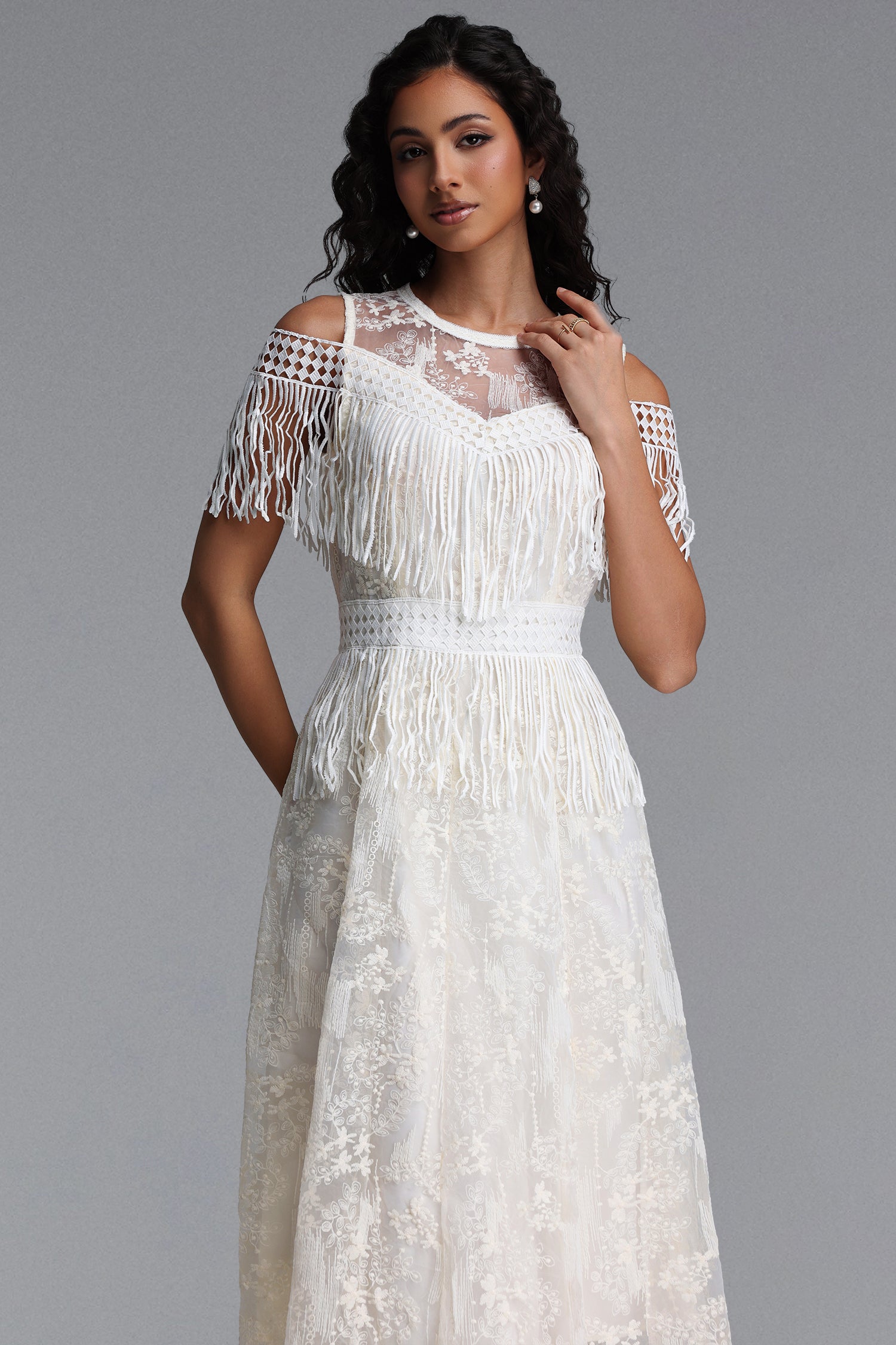 Lexie Resort Flowy Round Neck Floral Print Woven Maxi Dress