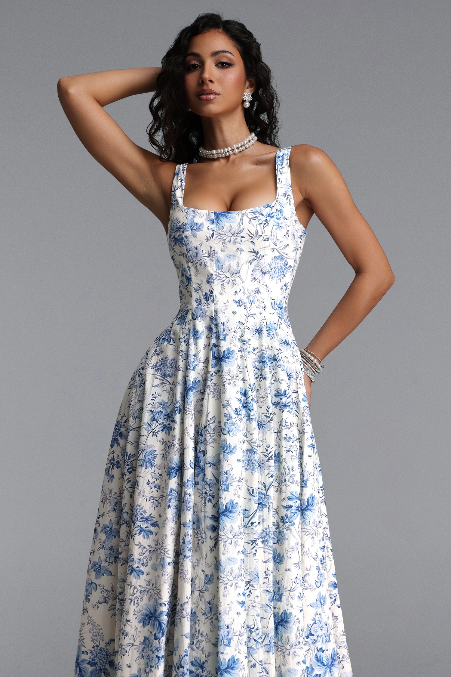 Riala Elegant Tailored Sleeveless Floral Print Woven Maxi Dress