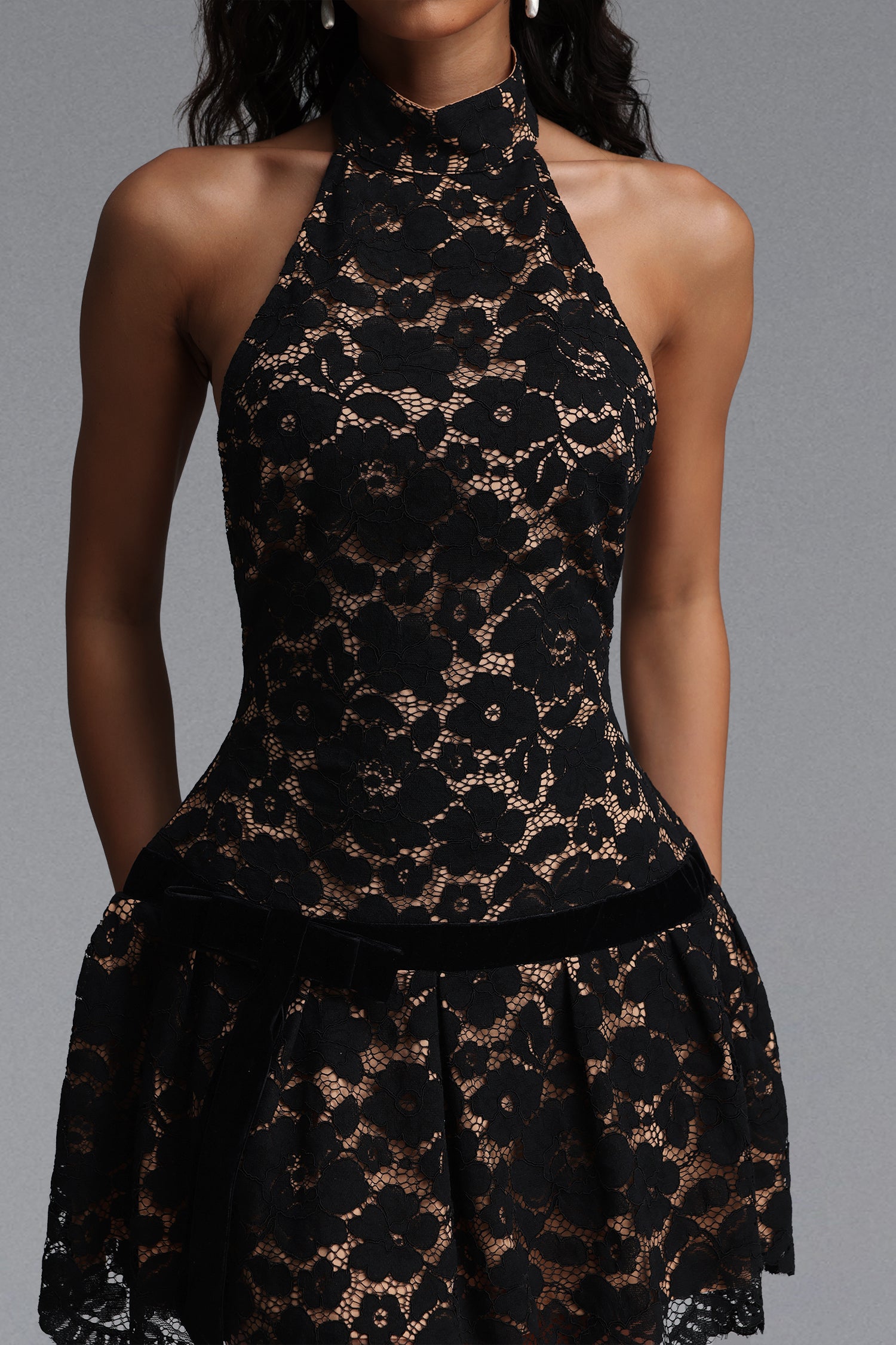 Rita Sexy Contour Sleeveless Floral Lace Mini Dress