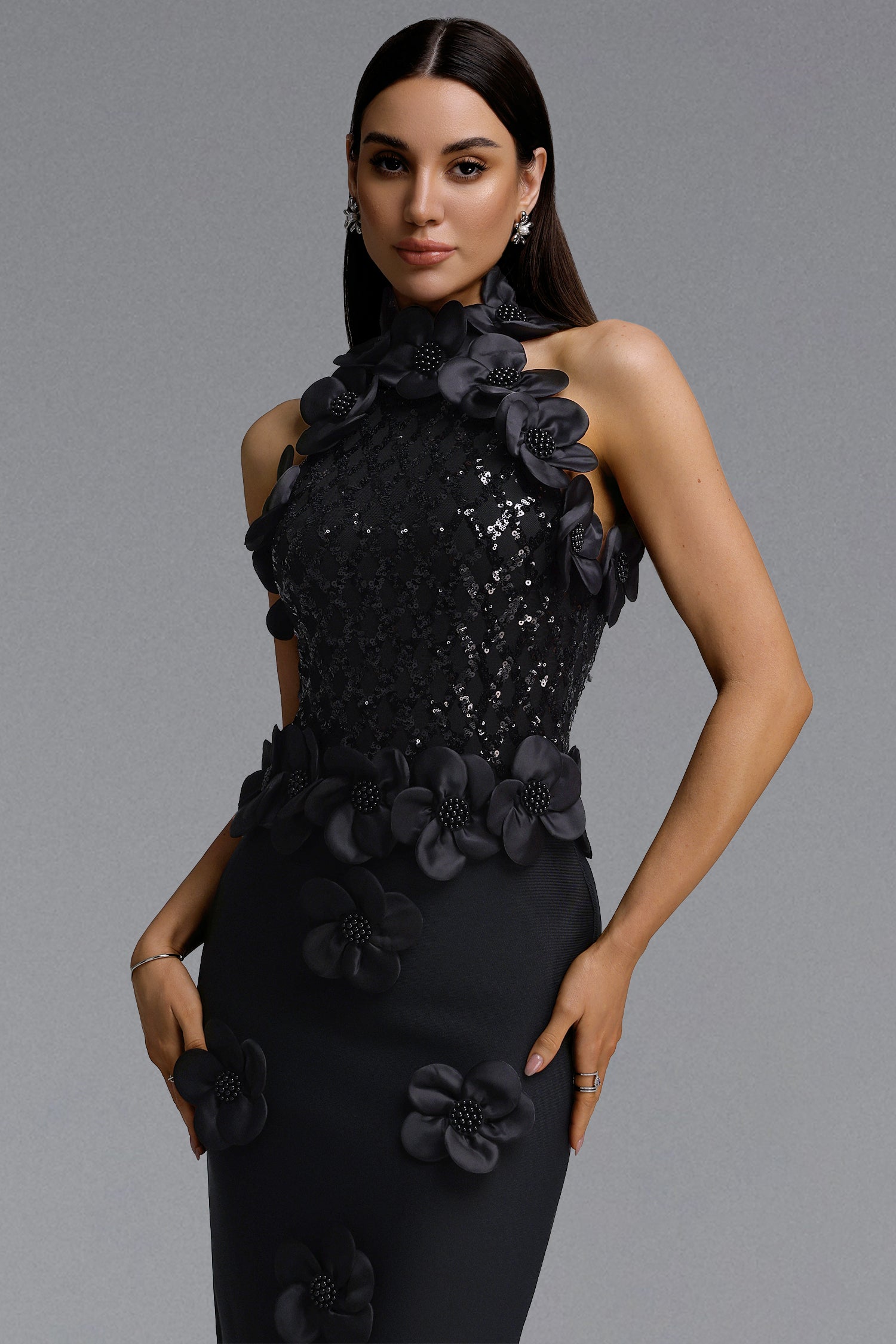 Giela Oria Glamorous Contour Pearl Floral Bandage Black Maxi Dress